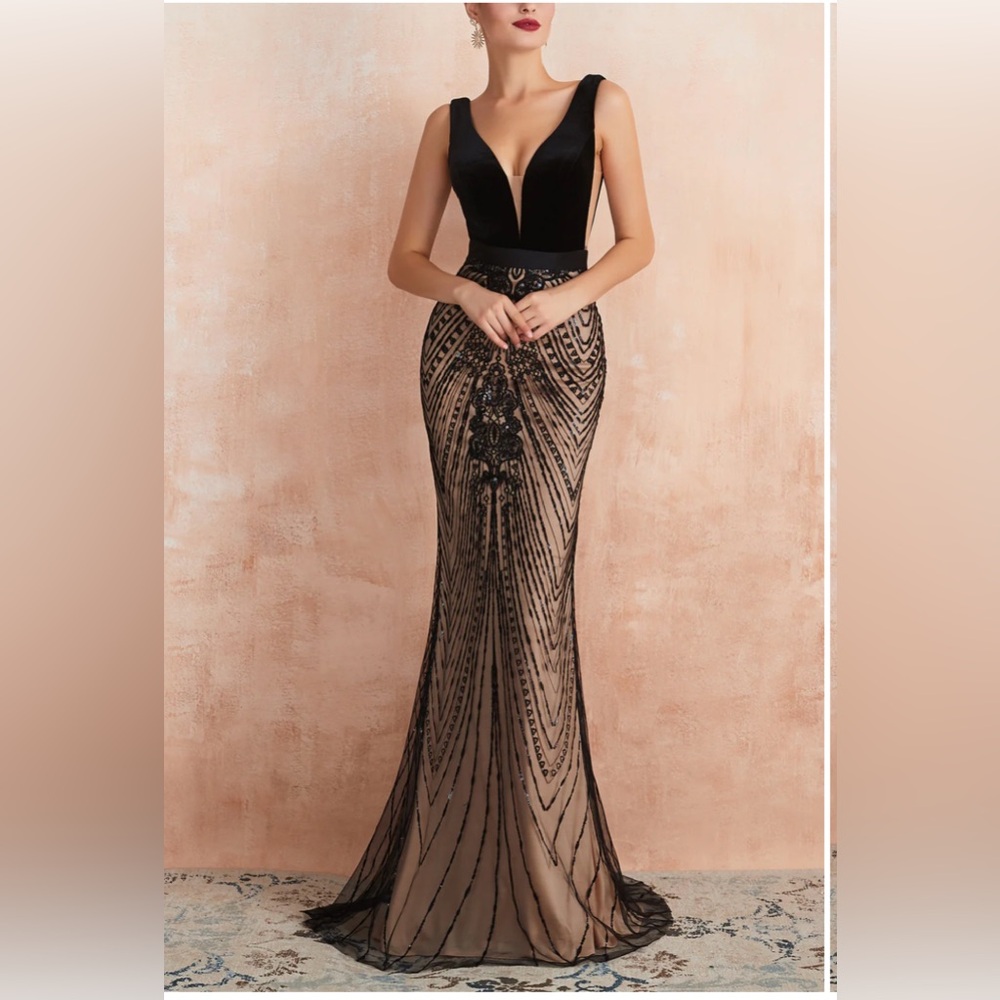Elegant Black and Tan Backless Mermaid Evening Gown Prom Wedding Gala dress NWT